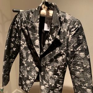 Single button blazer